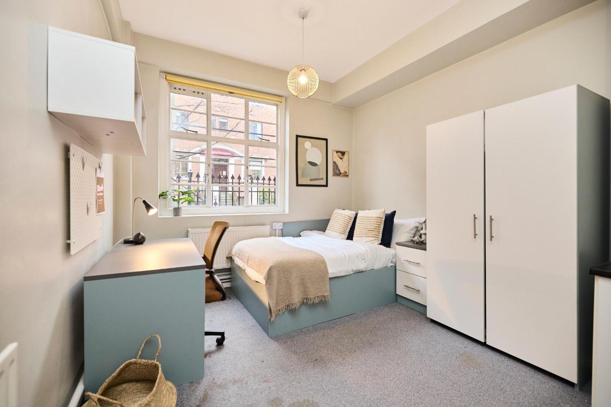 Ostello Louise House Londra